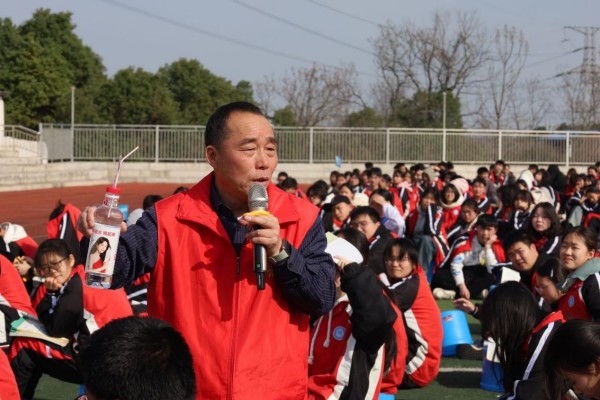 常德新德才職業(yè)學(xué)校,常德新德才,常德招生就業(yè),電子商務(wù)專業(yè)學(xué)校,專業(yè)學(xué)校報(bào)考哪里好