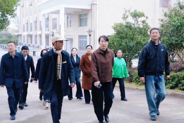 常德新德才職業(yè)學(xué)校,常德新德才,常德招生就業(yè),電子商務(wù)專(zhuān)業(yè)學(xué)校,專(zhuān)業(yè)學(xué)校報(bào)考哪里好